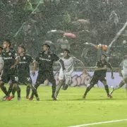 El diluvio universal cay� en Banfield y por eso se suspendi� el duelo ante Independiente
