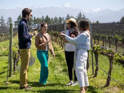 El vino siempre es atractivo para los turistas extranjeros en Mendoza/
