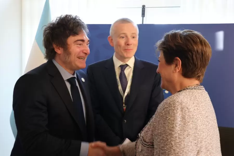 Javier Milei y Kristalina Georgieva, en uno de los encuentros entre el Presidente argentino y la titular del Fondo. (Foto: archivo web)