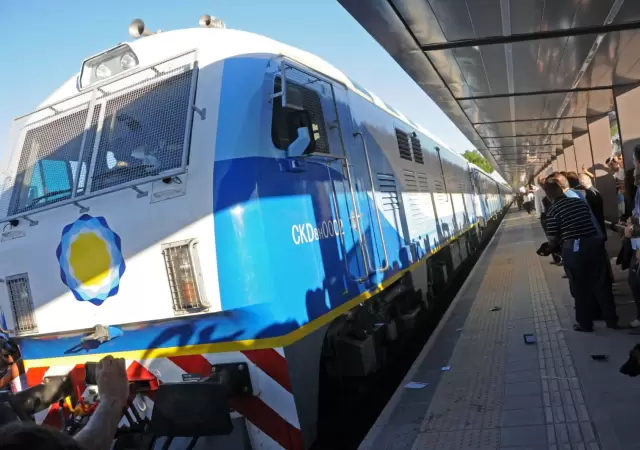 Privatizaci�n de trenes de carga: Grupo M�xico ofrece US$ 3.000 millones, pero exige el RIGI