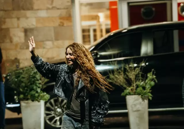 Shakira ya est� en la Argentina.