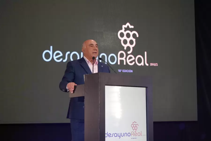 Emilio Magnaghi. Presidente de La Cooperativa, empresa El�ctrica de Godoy Cruz.