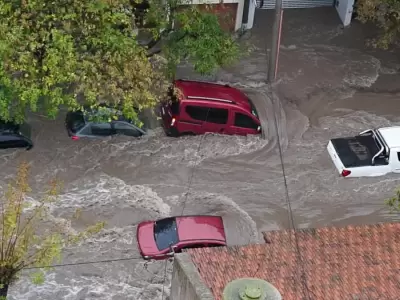 Video: los desesperados pedidos de auxilio de personas atrapadas por el temporal