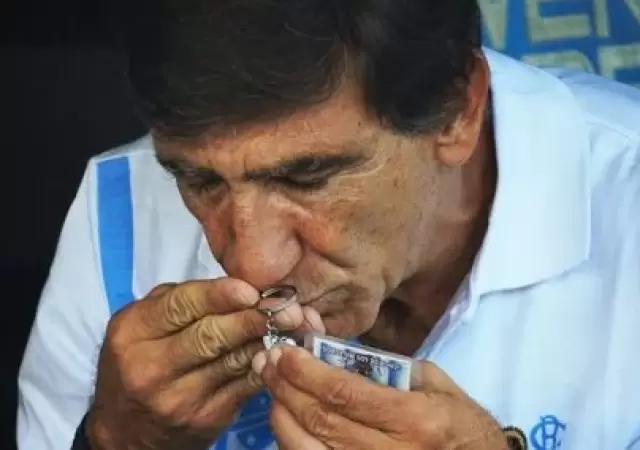 Costas y su amor por Racing.