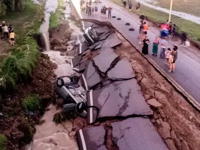 Foto de Archivo del temporal que azot� Bah�a Blanca/