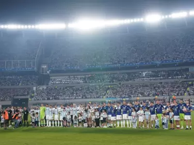 El seleccionado nacional se apresta a jugar en el Monumental.