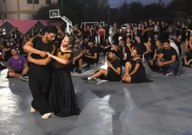 Escndalo vendimial: ms de 30 artistas se habran intoxicado tras consumir viandas