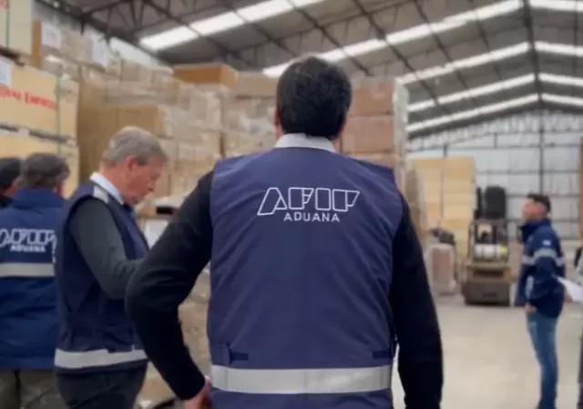La Aduana est� a cargo de Eduardo Mallea y depende de ARCA, dirigida por Juan Pazo.