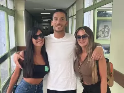 El hincha de Racing junto a su familia