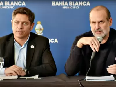 Kicillof con el intendente Susbielles