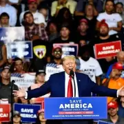 Magnates petroleros a favor de Trump: "Hacer la energ�a grande otra vez"