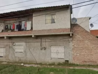 En esta vivienda del conurbano bonaerense ocurri� el tr�gico hecho.