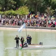 Regatas vuela 2025, espect�culo a�reo y acu�tico sobre el lago del parque mendocino
