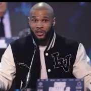Ins�lito video: El p�gil Chris Eubank Jr. golpe� con un huevo a Conor Benn