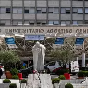 Una radiografía torácica mostró un pronóstico alentador para el Papa Francisco