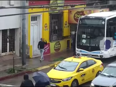 El hecho qued� registrado por las c�maras de seguridad del 911.