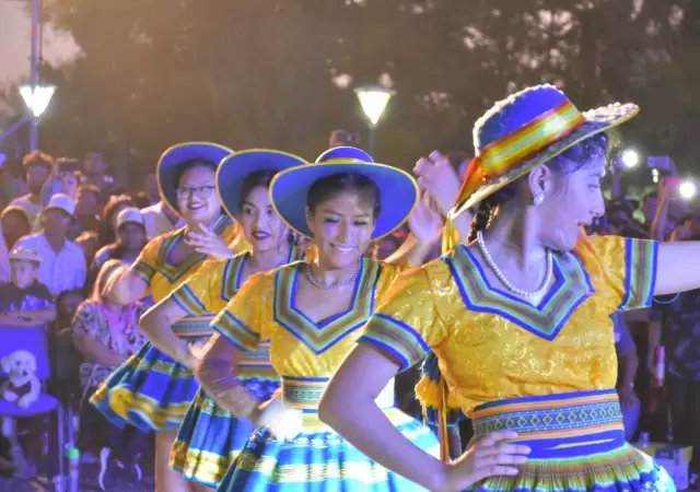 Carnaval de los pueblos latinoamericanos.