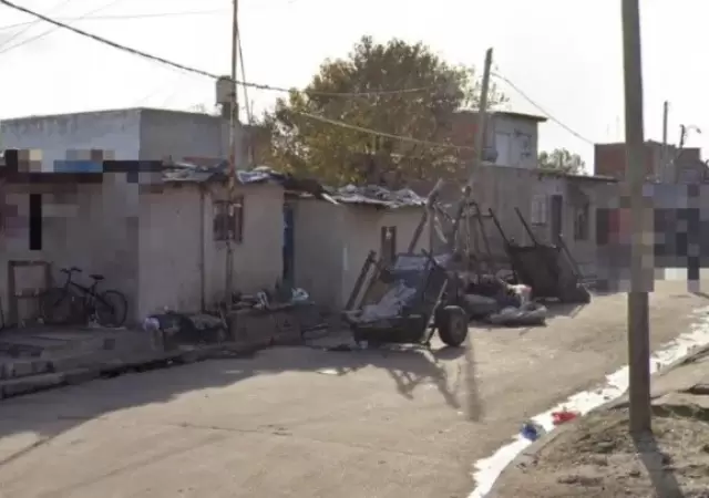 En este barrio de Gregorio de Laferrere ocurri� el asesinato de la joven mujer. (Foto: Cr�nica)
