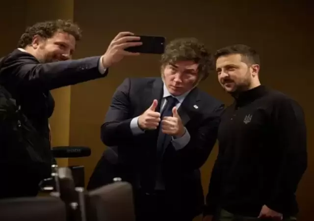 Zelenski le ofreci� su apoyo a su par argentino, pero tambi�n le pidi� una mano en Pol�tica Exterior.