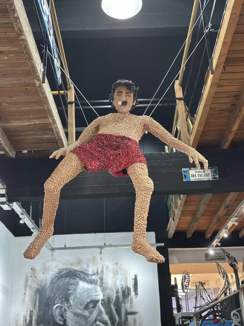 La curiosa estatura del genial Charly