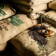 El cafe torrado: por qué lo prohibieron en varios países y en otros tiene gran éxito