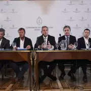FMI: el oficialismo logra las firmas y avanza con el DNU en un Congreso en llamas