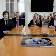 Eval�an que la foto de Milei con Santilli y Ritondo "es todo ganancia" para LLA