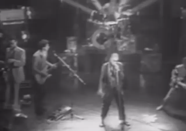La Rubia Tarada fue grabada en 1985 por la banda de rock argentina Sumo.