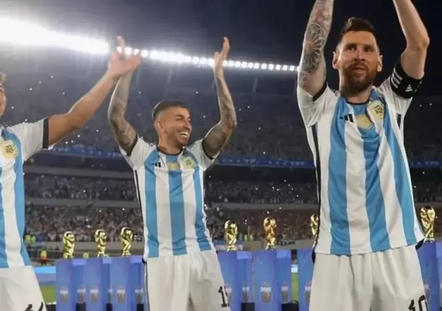 Leo cede la 10 por un par de partidos