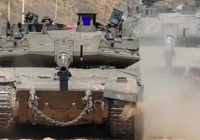 Las fuerzas israel�es se movilizaron r�pidamente con unidades blindadas y de infanter�a.
