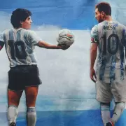 "Messi y Maradona no son comparables por personalidad, pero s� por liderazgo"