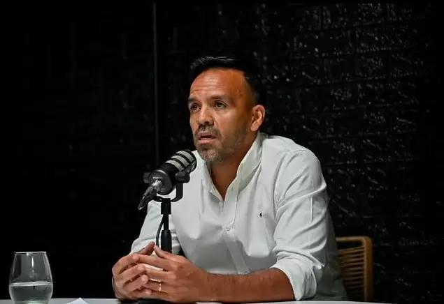 Fernando Belvedere, martillero p�blico.