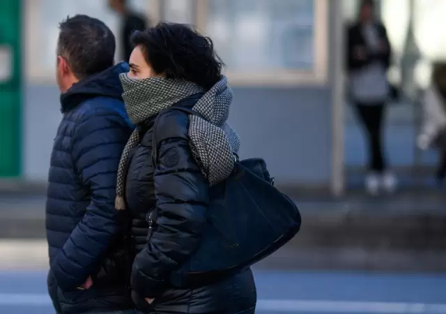 Abrigarnos en capas: el truco para hacerle frente al fr�o.