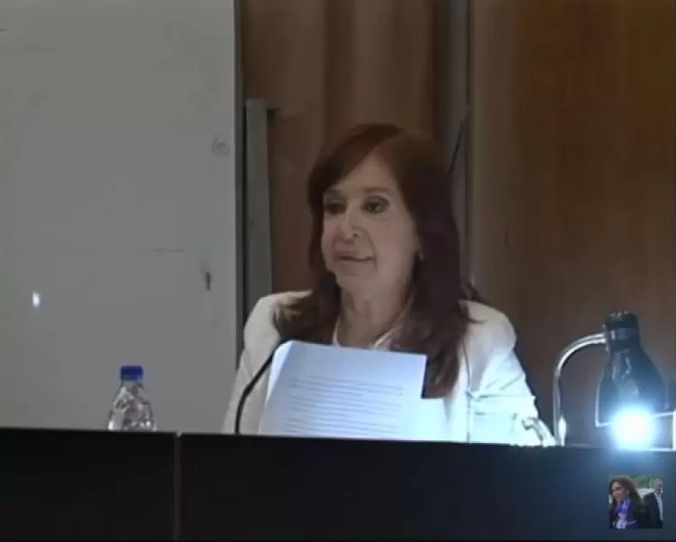 "Todos a marchar, que a Videla y a Massera nunca les prohibieron ingresar a Estados Unidos" (C. Fern�ndez)