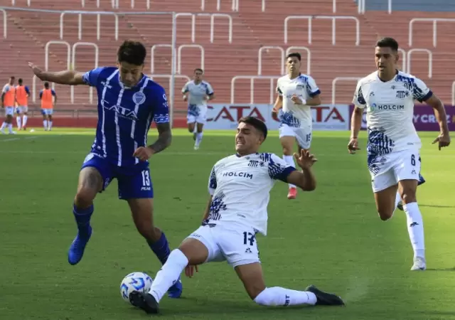 El Indio Fern�ndez fue elegido la figura del mini partido.