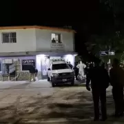 Femicidio en Rivadavia: asesin� a su expareja en un comercio y luego se quit� la vida