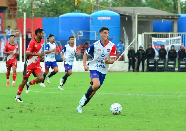 Buena unidad del Deportivo Maip� en el Norte