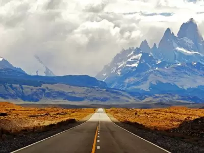 La RN 40 recorre 11 provincias y m�s de 230 localidades.