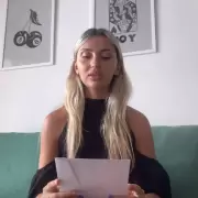 Acusan a influencer de estafar con entradas para el partido entre Argentina y Brasil