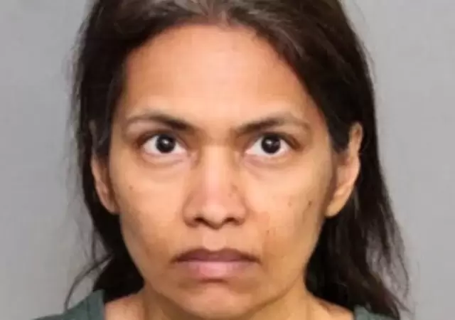 Saritha Ramaraju, de 48 a�os, fue arrestada tras confesar que degoll� a su hijo de 11 a�os.