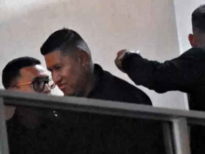 Detienen al custodio de Maradona por falso testimonio en el juicio por su muerte