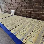 Fue detenido en una estaci�n de servicio con casi $20 millones en billetes falsos