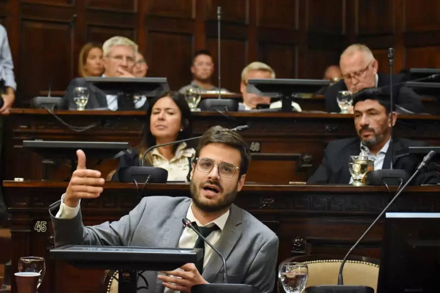 Emanuel Fugazzotto.