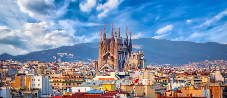 Barcelona, la capital cosmopolita de la región de Cataluña en España.