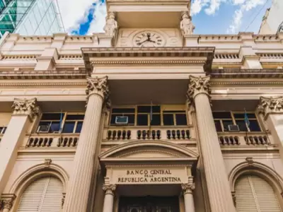 Este calendario busca reforzar la previsibilidad y sostenibilidad macroecon�mica.