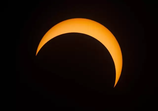 Eclipse solar