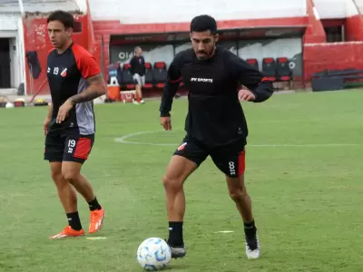 Deportivo Maip� recibe a San Mart�n de Tucum�n y busca seguir en el lote de arriba