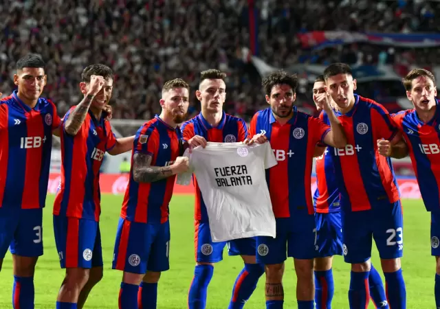El apoyo del plantel de San Lorenzo a Balanta