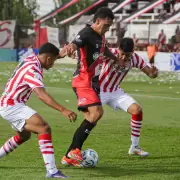 San Mart�n de Tucum�n asalta La Fortaleza maipucina: triunfo y liderazgo ante Maip�