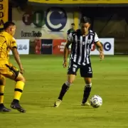 Gimnasia cosechó un buen empate ante Mitre y sigue puntero en la zona